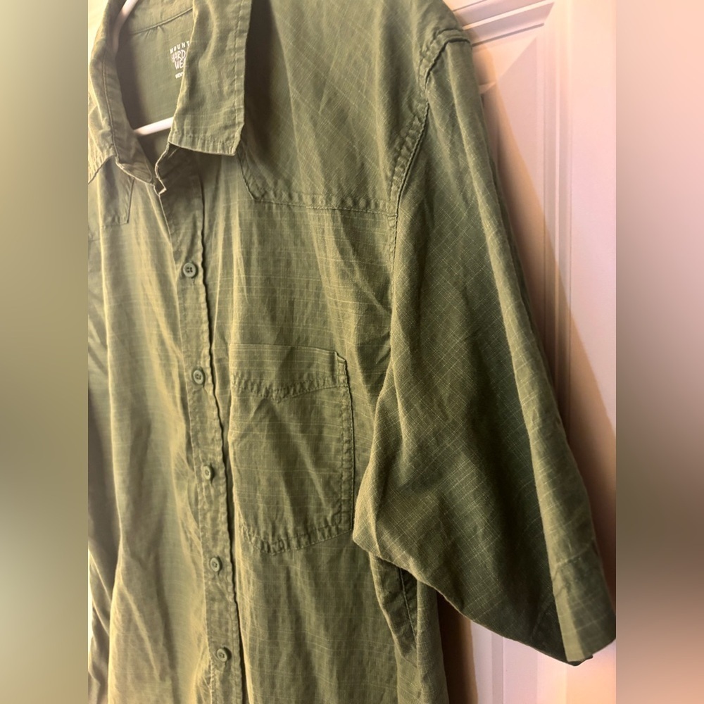 Mountain Hardwear Cotton Blend Button Down Short Sleeve in Green, Size L - Picture 5 of 9